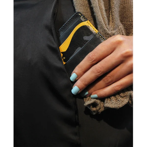 The Perch (Black Beauty)